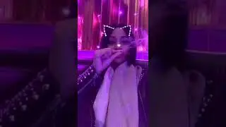 Nicki Minaj smoking weed