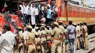 Cauvery water row : DMK leader MK Stalin leads 48 hours 'rail-roko' protest | Oneindia News
