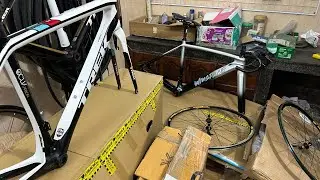 (Sold) Beautiful carbon trekking frame, genuine French Mavic wheels. Contact 0377.601.559