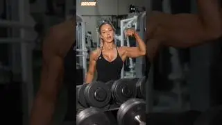 &ldquo;Strong is the New Sexy 💪👑 #WorkoutQueen&rdquo;