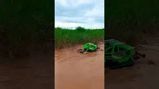 #shorts #shortvideo 💚 Mirana Duster4x4 Completely inside muddy water 😰 Extreme offroading 🔥