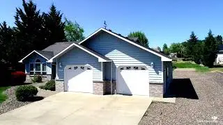 Beautiful house for sale | Roseburg OR | Nearby Umpqua River, golf course, & Umpqua Valley Wineries.