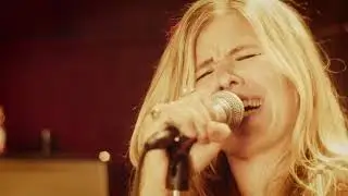 Heavy Feather - Live in studio - Lovely Lovely