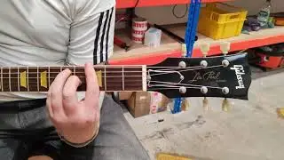 Short Demo of Gibson Les Paul Classic Plus 2005 Electric Guitar – Translucent Red Finish
