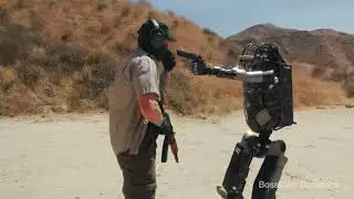 Кожаные ублюдки, робот и полигон Озвучка пародии Boston Dynamics от Corridor 1