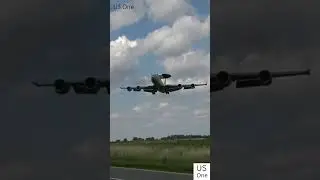AWACS Boeing Landing