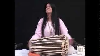Chitrangana Agle-Reshwal on 9&frac12; - 'vichitra chautaal' - Pakhawaj solo