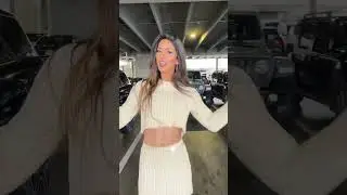 Мне нужна ваша помощь! Мне нужно выбрать видео с Али Ли, которое я опубликую в своём Instagram, в...