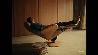 Stressless Adam: The ultimate comfort zone.