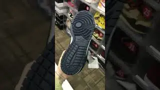 UA Dunk low Georgetown, fit jeans