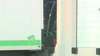 Boxes being loaded onto truck as FBI searches Fulton County election office