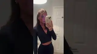 Stylish Woman Flaunts Fashionable Gym Attire in Mirror Selfie#gymfashion #fitnessattire