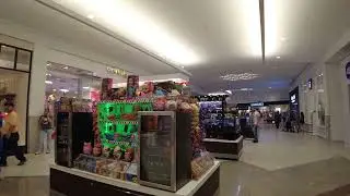 Walking Tour of La Plaza Mall Wide-Angle