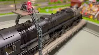 BLI CHALLENGER STEAM LOCOMOTIVE (HO GAUGE)