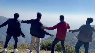 Mountain trip without legendary sharukh Khan signature pose impossible 😁#sharukhkhan#mussorie#video
