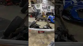 There goes the Frame off the body #Baggsonthego #chassis