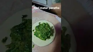 Hari matar paratha 🤤#trending #cooking #recipe #food #funny #comedy #suman's kitchen 🙏