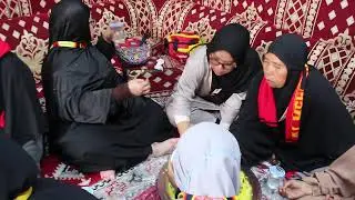 Makan bersama nasi mandi,  makan cara Arab, satu talam untuk beberapa orang