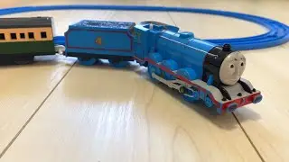 Plarail Gordon Loop Track | Relaxing Toy Train Running Video