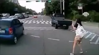 People distracted by their smart phone