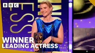 Jessie Buckley wins Leading Actress | BAFTA Film Awards 2026 - BBC