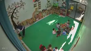 Cô bế em vào lớp nè 🥰