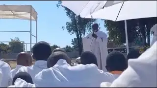 Tinonamatira vana veMutumwa Paul Mwazha vese uye musavatuke ndiwo huMwari. “Bishop Chiome” 