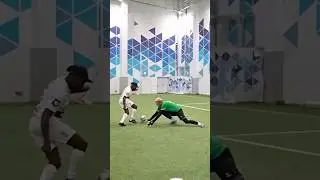 БЛОГЕР обыграл ВРАТАРЯ 😱 #амкал #футбол #football