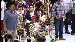 Northern Traditional - 2016 Gathering of Nations Pow Wow - PowWows.com