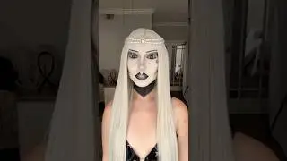 Styling White Mascara 🕸️