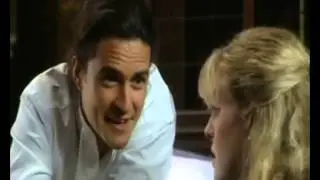 EXTRAS Bloopers: Orlando Bloom on Johnny Depp
