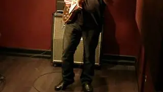Spinstigator - No More Twisted Guitar Cables!