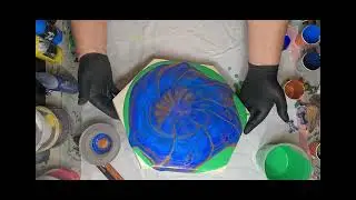 Elevated strainer all metallic blue acrylic pour