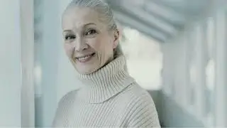 The surprising benefits of letting your hair go gray