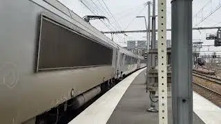 D&eacute;part d&rsquo;une BB 72000 + Rame Corail V160 TER Centre-Val de Loire