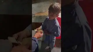 Helping Poor Afghan Kid #afghanistan #kabul #afghan #afghani #help #charity