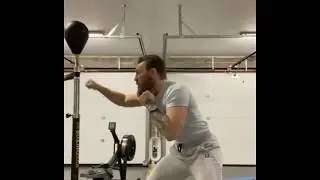 #McGregor 🇮🇪☘️ Home training on the Boxingbar (The Choice of champions)