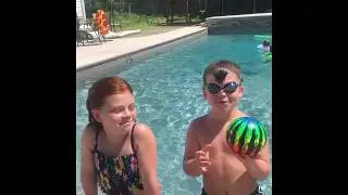 Watermelon Ball Jr TOY REVIEW, pool games, BROTHER VS SISTER