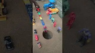Push tractor car and spidy in ditch #satisfying #fmtoy #shorts #viralshorts #tractor #jcb #gadilelo