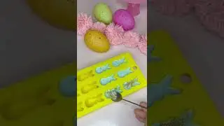 Super easy peep cupcake/cake toppers #chocolate #easter #easterbunny #cupcakes #lupitassweetpastries