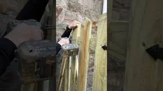 How to quickly hang fence pickets level like a pro
