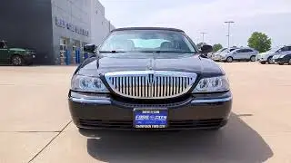 2010 Lincoln Town Car Signature Limited Presidential Sedan at Champaign Ford City