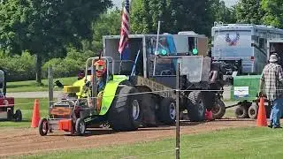 2025 mini rod tractor pulls at the Fire department picnic. LLMTPA #tractorpulling #minirod