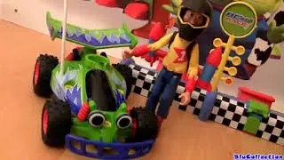 Toy Story Rc&rsquo;s Race Rc Car + Gear Gas & Go Playset