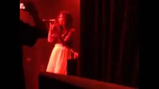 Selena Gomez sings 