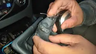 Replacing a Gear Knob Peugeot 508 SW 2012