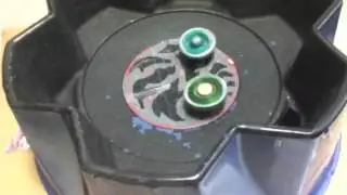 Beyblade: Fang Leone 130WD vs Ray Striker D125CS