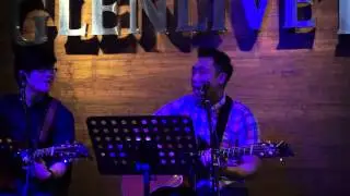 Danny Yee performs PRICE TAG