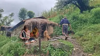 This is Himalayan Nepali Village Lifestyle | Hari Rokaya Village Rain And Winter Season Best Video