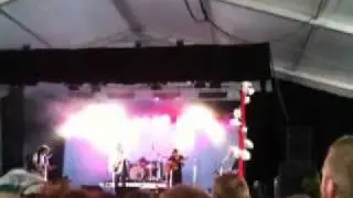 Qik - TinPan Orange live @ WoodfordFF by Stephan Ridgway